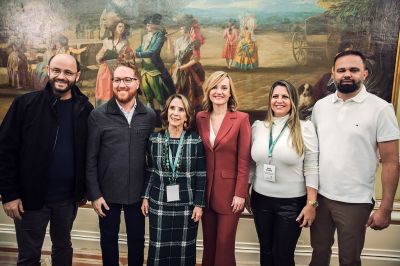 notícia: Na Espanha, secretário de Educação do Pará fortalece parcerias para implantação da educação ambiental