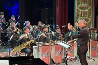 notícia: Amazônia Jazz Band reabre o Theatro da Paz com o concerto “Tom, Pará Belém”