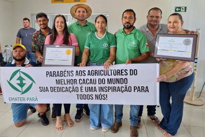 notícia: Emater recepciona com festa produtores de cacau, vencedores de concurso na Europa