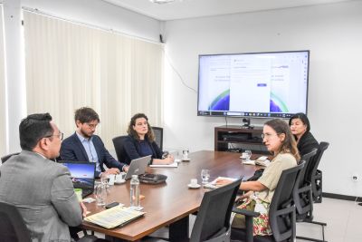 notícia: Iterpa recebe visita de representantes de agência francesa para desenvolvimento 