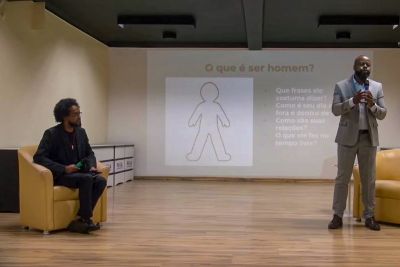 notícia: Seduc promove formação para enfrentamento da violência contra mulheres 