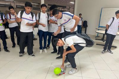 notícia: EETEPA Anísio Teixeira realiza aula de experimentação em ensino de Física   