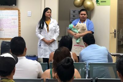 notícia: Profissionais do Materno-Infantil de Barcarena orientam sobre a doação de leite humano segura