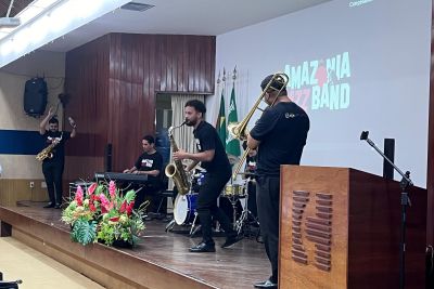 notícia: Projeto Sons de Acolhimento traz conforto e esperança ao Hospital Gaspar Vianna   