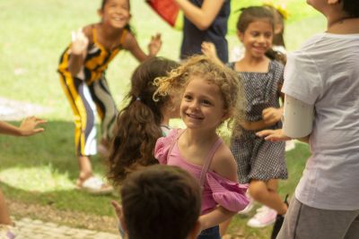 notícia: Mangal terá programação infantil gratuita com cortejo junino neste domingo (9)
