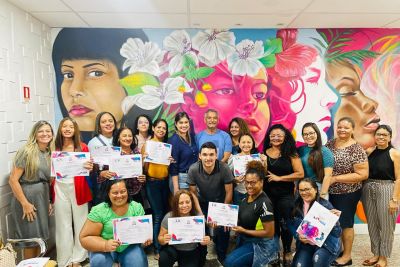 notícia: Estado garante capacitação em Inclusão Digital para mulheres da Região Metropolitana