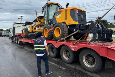 notícia: Sefa apreende três motoniveladoras e um caminhão no Pará