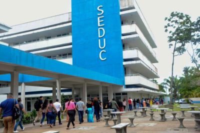 notícia: Projeto de Lei da Seduc é aprovado na Alepa e garante avanços na contratação temporária de docentes