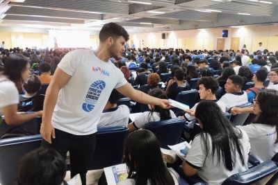 notícia: Seju promove conferência sobre prevenção às drogas para alunos da rede estadual 