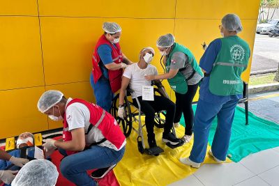 notícia: Profissionais do Galileu são treinados para atender vítimas em estado grave