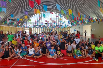 notícia: Com ampla programação, Usinas da Paz iniciam atividades nas colônias de férias