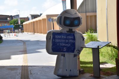 notícia: Em Belém, Caravana de Ciência e Tecnologia, da Sectet, atrai público de todas as idades