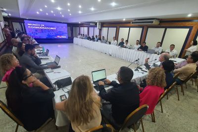 notícia: Sefa reúne equipe para avaliar metas da arrecadação própria 