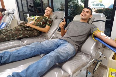 notícia: Jovens aderem à doação de sangue e são maioria no Hemocentro de Santarém