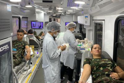 notícia: Hemopa recebe doações de sangue de militares e reforça estoques durante campanha de verão