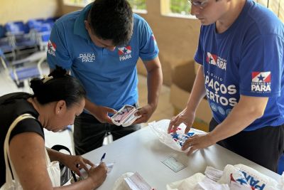 notícia: Iniciativa do Governo do Pará entrega óculos de grau à população em Ananindeua