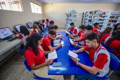notícia: Governo estadual faz do Pará único estado com avanço histórico do país no ensino médio e reduz a evasão escolar