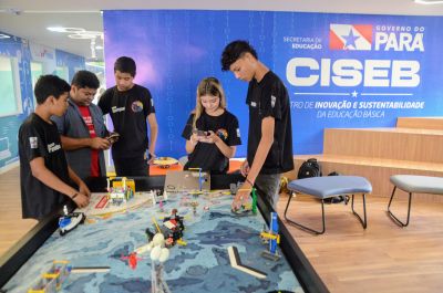 notícia: Centro de Inovação e Sustentabilidade da Seduc reúne estudantes de escolas da rede em primeira ‘Mostra de Robótica’