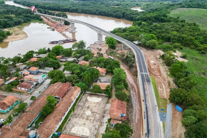 default <div class='credito_fotos'>Foto: Raphael Luz / Ag. Pará &nbsp;&nbsp;|&nbsp;&nbsp; <a href='/midias/2025/originais/20250125103031-GF00022800-F00371951.jpg' download><i class='fa-solid fa-download'></i> Download</a></div>