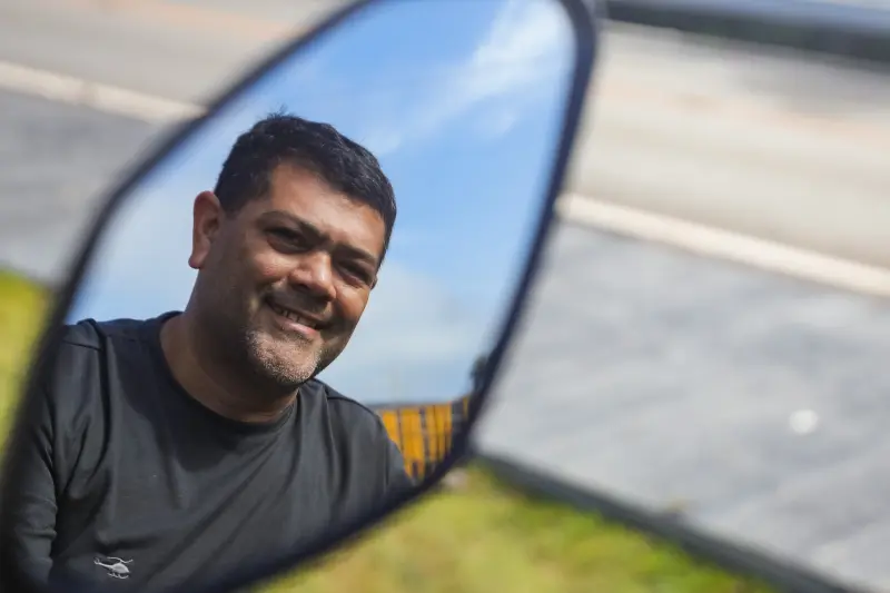 Edneis Viana de Souza - Motorista <div class='credito_fotos'>Foto: Marcelo Lelis / Ag. Pará &nbsp;&nbsp;|&nbsp;&nbsp; <a href='/midias/2025/originais/20250126121435-GF00022804-F00372181.jpg' download><i class='fa-solid fa-download'></i> Download</a></div>