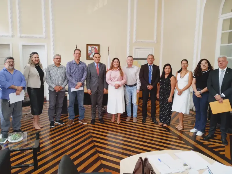 Participantes da 1º reunião do Conselho Estadual dos Direitos Difusos em 2025