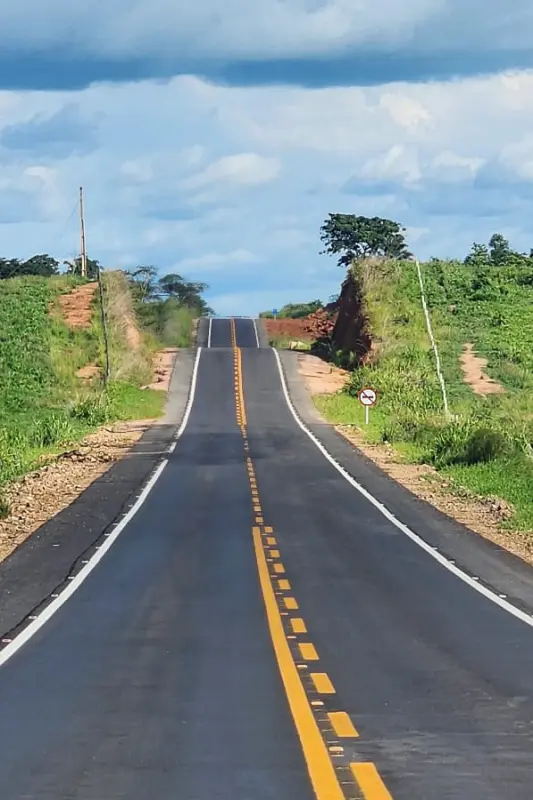  <div class='credito_fotos'>Foto: Ascom / Seinfra &nbsp;&nbsp;|&nbsp;&nbsp; <a href='/midias/2025/originais/20250206150707-GF00022926-F00375786.jpg' download><i class='fa-solid fa-download'></i> Download</a></div>