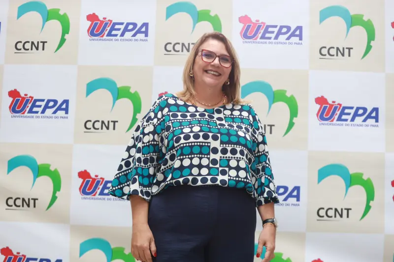 Eliane de Castro Coutinho Diretora do CCNT <div class='credito_fotos'>Foto: Bruno Cruz / Ag. Pará &nbsp;&nbsp;|&nbsp;&nbsp; <a href='/midias/2025/originais/20250210125917-GF00022944-F00376519.jpg' download><i class='fa-solid fa-download'></i> Download</a></div>