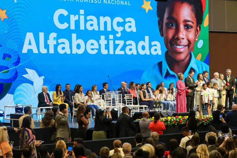  <div class='credito_fotos'>Foto: Marco Santos / Ag. Pará &nbsp;&nbsp;|&nbsp;&nbsp; <a href='/midias/2025/originais/20250210184157-GF00022951-F00376595.jpg' download><i class='fa-solid fa-download'></i> Download</a></div>