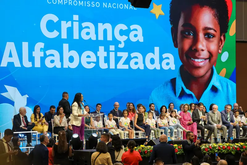  <div class='credito_fotos'>Foto: Marco Santos / Ag. Pará &nbsp;&nbsp;|&nbsp;&nbsp; <a href='/midias/2025/originais/20250210184323-GF00022951-F00376629.jpg' download><i class='fa-solid fa-download'></i> Download</a></div>