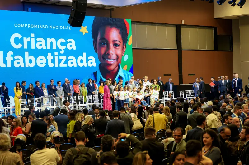  <div class='credito_fotos'>Foto: Marco Santos / Ag. Pará &nbsp;&nbsp;|&nbsp;&nbsp; <a href='/midias/2025/originais/20250210195853-GF00022952-F00376636.jpg' download><i class='fa-solid fa-download'></i> Download</a></div>