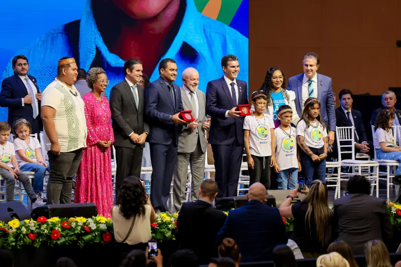  <div class='credito_fotos'>Foto: Marco Santos / Ag. Pará &nbsp;&nbsp;|&nbsp;&nbsp; <a href='/midias/2025/originais/20250210195936-GF00022952-F00376664.jpg' download><i class='fa-solid fa-download'></i> Download</a></div>