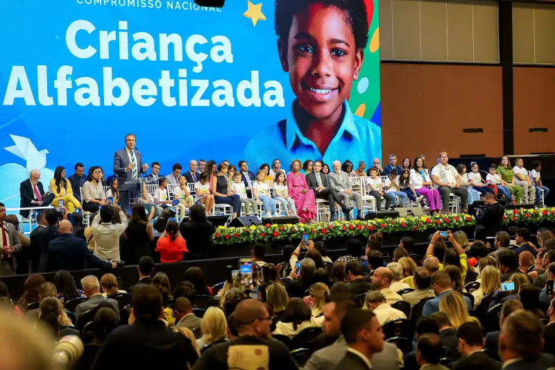  <div class='credito_fotos'>Foto: Marco Santos / Ag. Pará &nbsp;&nbsp;|&nbsp;&nbsp; <a href='/midias/2025/originais/20250210195942-GF00022952-F00376668.jpg' download><i class='fa-solid fa-download'></i> Download</a></div>