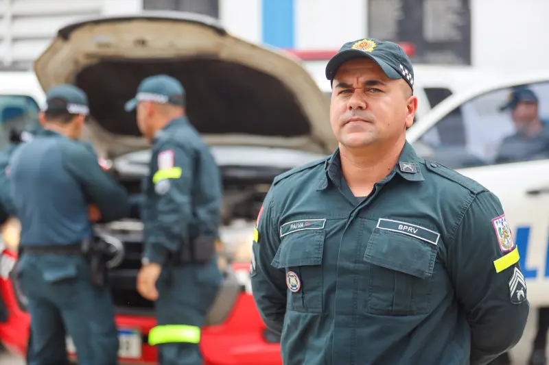 3 Sargento David de Paiva - instrutor Fiscalização de trânsito com foco na identificação veicular e documental <div class='credito_fotos'>Foto: Bruno Cecim / Ag.Pará &nbsp;&nbsp;|&nbsp;&nbsp; <a href='/midias/2025/originais/20250212122740-GF00022975-F00377355.jpg' download><i class='fa-solid fa-download'></i> Download</a></div>