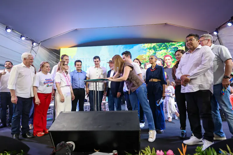  <div class='credito_fotos'>Foto: Marco Santos / Ag. Pará &nbsp;&nbsp;|&nbsp;&nbsp; <a href='/midias/2025/originais/20250213191205-GF00022992-F00377664.jpg' download><i class='fa-solid fa-download'></i> Download</a></div>