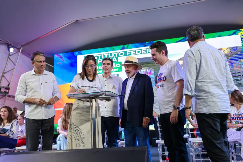  <div class='credito_fotos'>Foto: Marco Santos / Ag. Pará &nbsp;&nbsp;|&nbsp;&nbsp; <a href='/midias/2025/originais/20250213191226-GF00022992-F00377677.jpg' download><i class='fa-solid fa-download'></i> Download</a></div>