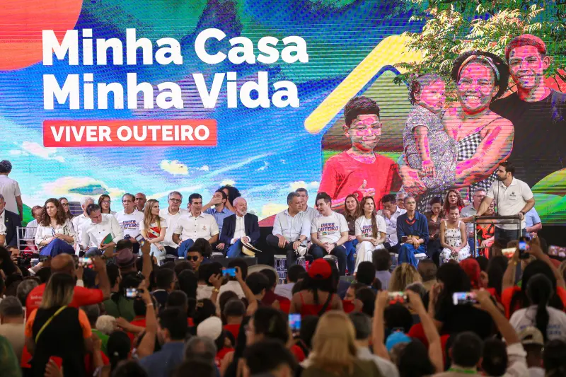  <div class='credito_fotos'>Foto: Marco Santos / Ag. Pará &nbsp;&nbsp;|&nbsp;&nbsp; <a href='/midias/2025/originais/20250213191242-GF00022992-F00377687.jpg' download><i class='fa-solid fa-download'></i> Download</a></div>