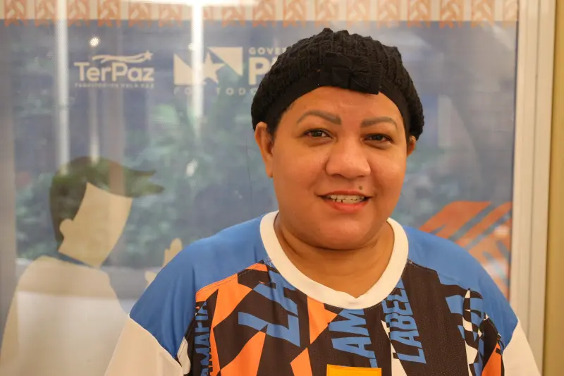 Mônica Santos - aluna módulo de fevereiro <div class='credito_fotos'>Foto: Bruno Cecim / Ag.Pará &nbsp;&nbsp;|&nbsp;&nbsp; <a href='/midias/2025/originais/20250217130243-GF00023011-F00378506.jpg' download><i class='fa-solid fa-download'></i> Download</a></div>