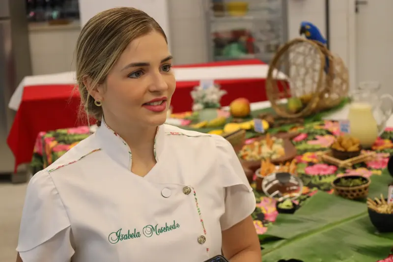 Isabela Meschede - coordenadora de gastronomia Usipaz Jurunas/Condor <div class='credito_fotos'>Foto: Bruno Cecim / Ag.Pará &nbsp;&nbsp;|&nbsp;&nbsp; <a href='/midias/2025/originais/20250217130309-GF00023011-F00378524.jpg' download><i class='fa-solid fa-download'></i> Download</a></div>