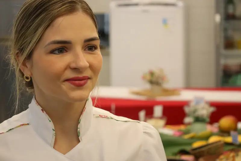 Isabela Meschede - coordenadora de gastronomia Usipaz Jurunas/Condor <div class='credito_fotos'>Foto: Bruno Cecim / Ag.Pará &nbsp;&nbsp;|&nbsp;&nbsp; <a href='/midias/2025/originais/20250217130311-GF00023011-F00378525.jpg' download><i class='fa-solid fa-download'></i> Download</a></div>