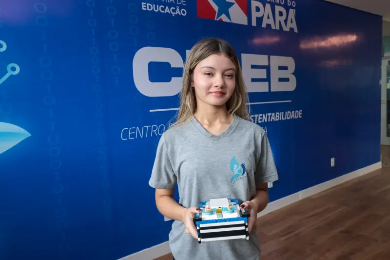 Jéssica Aguiar - 13  anos - Escola Jarbas Passarinho - 3 anos