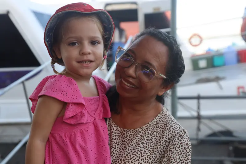 - Natalice Felipe - autônoma - viajou com a neta de três anos <div class='credito_fotos'>Foto: Bruno Cruz / Ag. Pará &nbsp;&nbsp;|&nbsp;&nbsp; <a href='/midias/2025/originais/20250228091812-GF00023124-F00381914.jpg' download><i class='fa-solid fa-download'></i> Download</a></div>