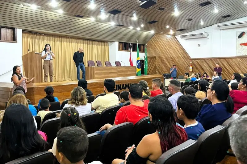 Pais e alunos das escolas da DRE Belém 7 tiveram acesso a serviços da Seju