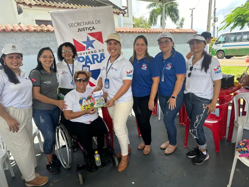 Equipes do Procon e do Núcleo de Justiça de Altamira distribuíram material informativo sobre direitos