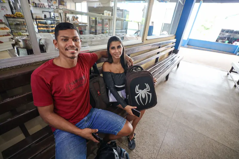 Joelson Brito de Souza e Lorrane Nascimento da Silva