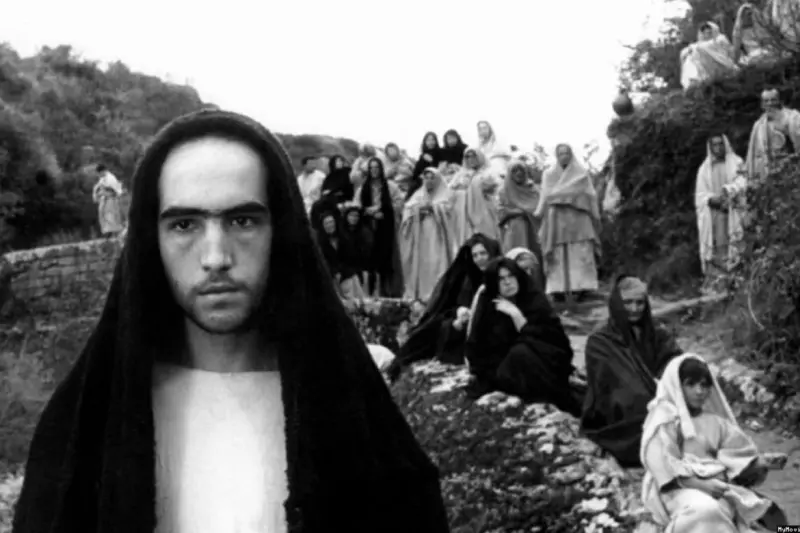 trecho do filme "O Evangelho segundo São Mateus"