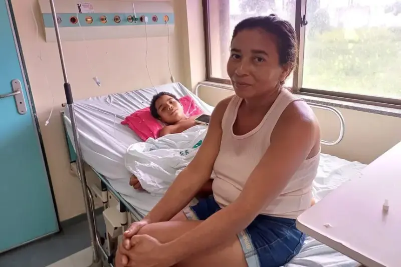 Trindade do Socorro Marques e seu filho, José Benedito Marques.