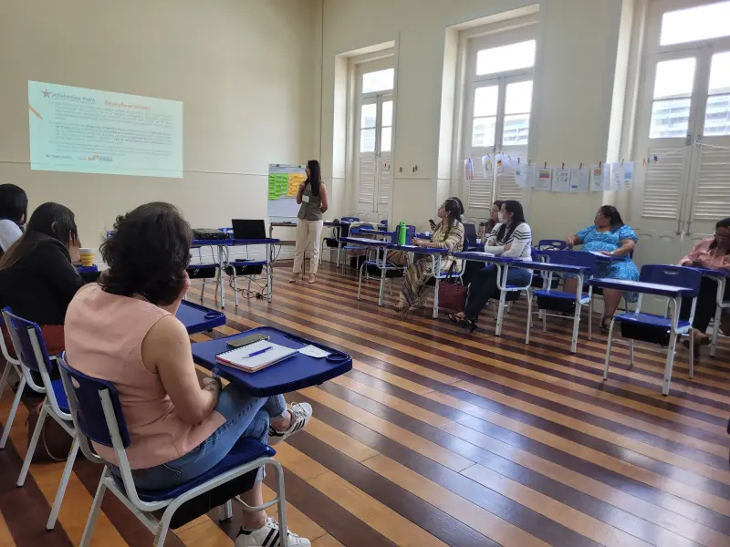A ação faz parte do Programa Alfabetiza Pará e reuniu mais de 250 formadores de coordenação pedagógica nos polos de Belém, Castanhal, Marabá e Santarém
