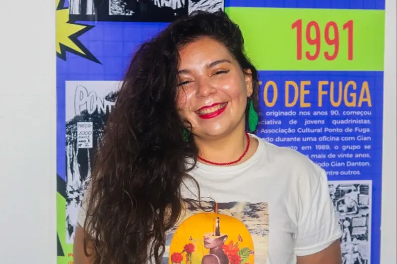 Evs Cris, professora de Canto