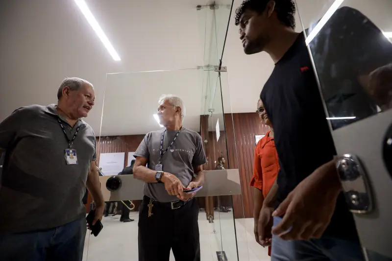  <div class='credito_fotos'>Foto: Pedro Guerreiro / Ag. Pará &nbsp;&nbsp;|&nbsp;&nbsp; <a href='/midias/2025/originais/20250430211732-GF00023593-F00398326.jpg' download><i class='fa-solid fa-download'></i> Download</a></div>