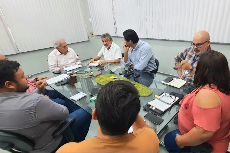 Giovanni Queiroz (Sedap) e Paulo Rocha (Sudam) estiveram no comando da reunião que contou com a participação dos técnicos das duas instituições